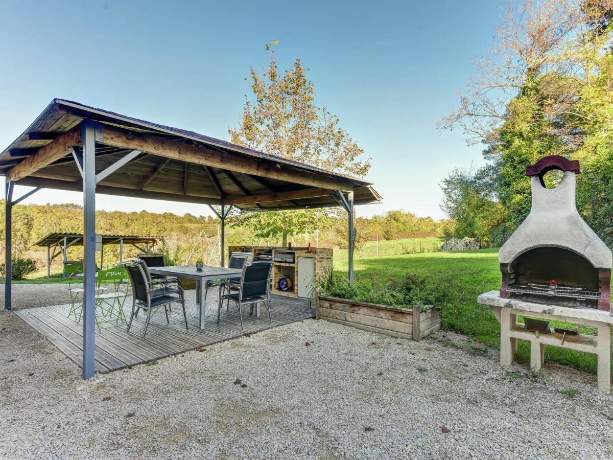 Charming Holiday Home With Pool Lavercantière Exterior foto