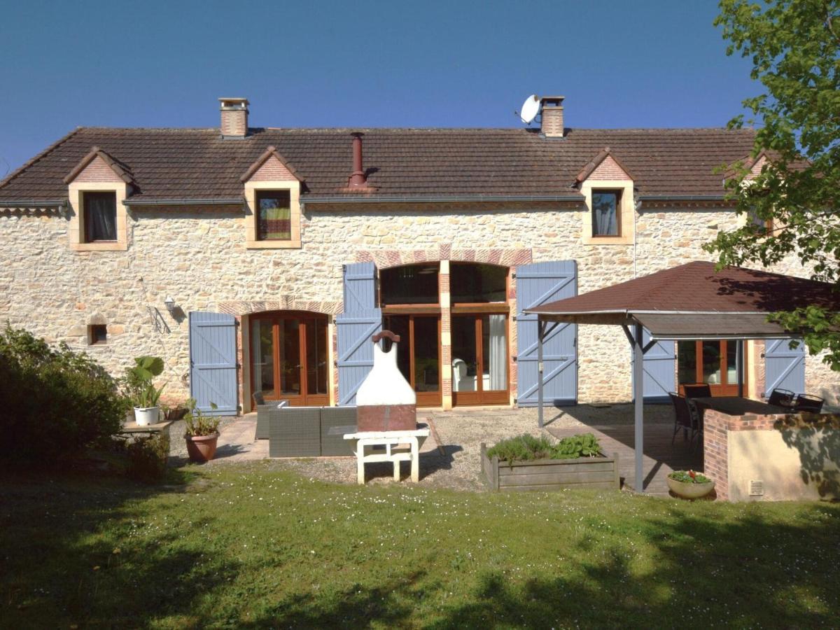 Charming Holiday Home With Pool Lavercantière Exterior foto